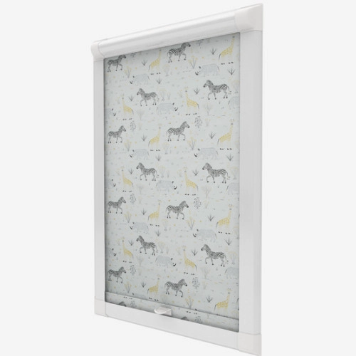 https://onlineblindz.co.uk/hub/blinds/perfect-fit-roller-blind/in-the-jungle-multi-perfect-fit-roller-blind-5.webp