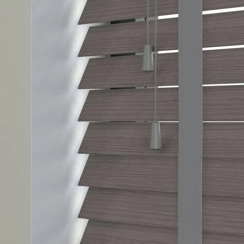 https://onlineblindz.co.uk/hub/blinds/real-wood-blind/foxglove-xst-25mm-tape-real-wood-blind-4.webp