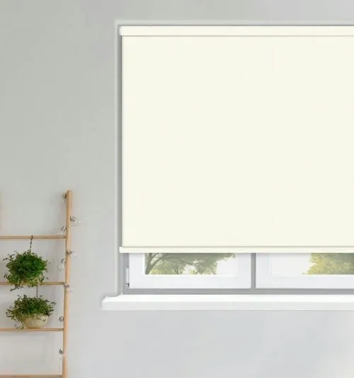 https://onlineblindz.co.uk/hub/blinds/roller-blind/alessa-snow-roller-blind-1.webp