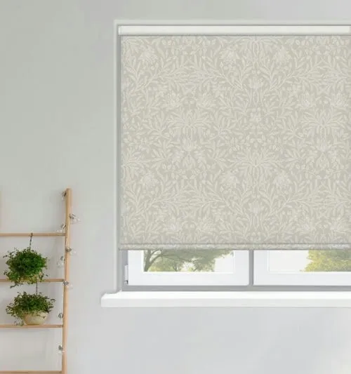 https://onlineblindz.co.uk/hub/blinds/roller-blind/althea-tapestry-beige-roller-blind-1.webp