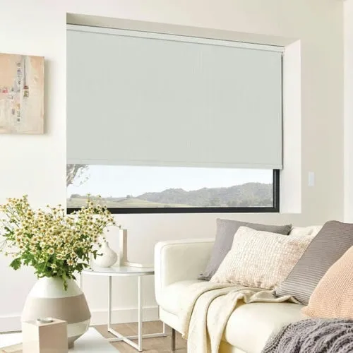 https://onlineblindz.co.uk/hub/blinds/roller-blind/arielle-whispergrey-roller-blind-3.webp