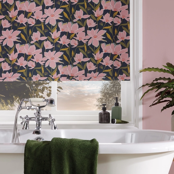 https://onlineblindz.co.uk/hub/blinds/roller-blind/azalea-pink-blackout-bath-roller-blind-3.webp