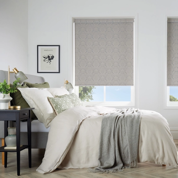 https://onlineblindz.co.uk/hub/blinds/roller-blind/damask-stone-blackout-roller-blind-3.webp
