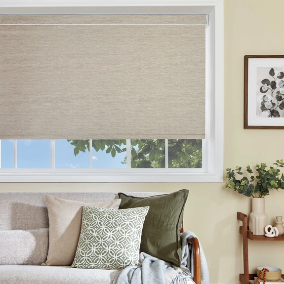 https://onlineblindz.co.uk/hub/blinds/roller-blind/didsbury-oatmeal-blackout-roller-blind-2.webp