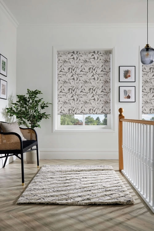 https://onlineblindz.co.uk/hub/blinds/roller-blind/dorothea-slate-roller-blind-5.webp