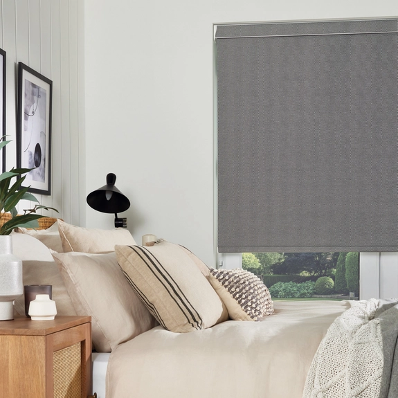 https://onlineblindz.co.uk/hub/blinds/roller-blind/dunham-slate-blackout-roller-blind-3.webp