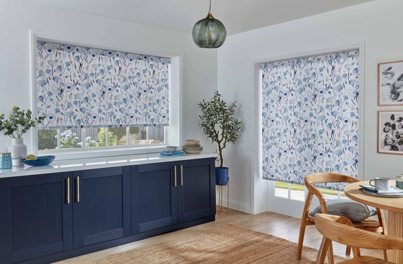 https://onlineblindz.co.uk/hub/blinds/roller-blind/ellen-inky-blue-roller-blind-4.webp