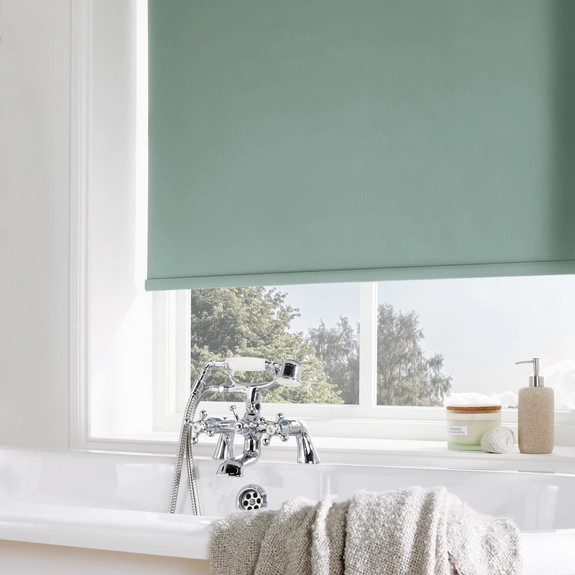 https://onlineblindz.co.uk/hub/blinds/roller-blind/ex-lite-green-blackout-roller-blind-3.webp
