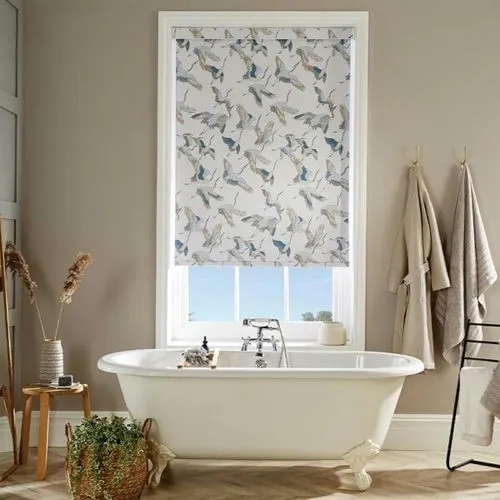 https://onlineblindz.co.uk/hub/blinds/roller-blind/gaskin-lupin-roller-blind-3.webp