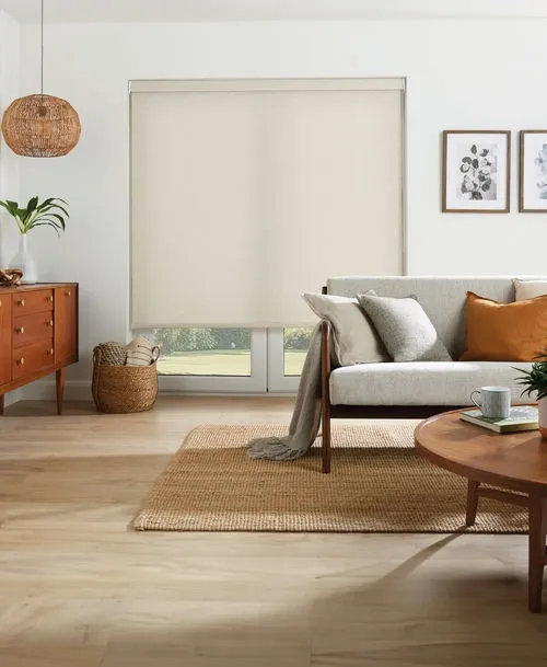 https://onlineblindz.co.uk/hub/blinds/roller-blind/haven-oatmeal-roller-blind-2.webp