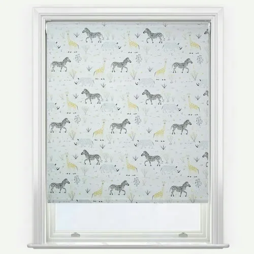 https://onlineblindz.co.uk/hub/blinds/roller-blind/in-the-jungle-multi-roller-blind-2.webp