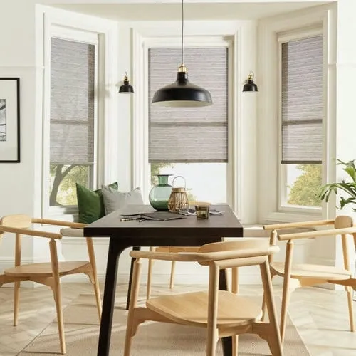 https://onlineblindz.co.uk/hub/blinds/roller-blind/jasmina-marble-roller-blind-3.webp