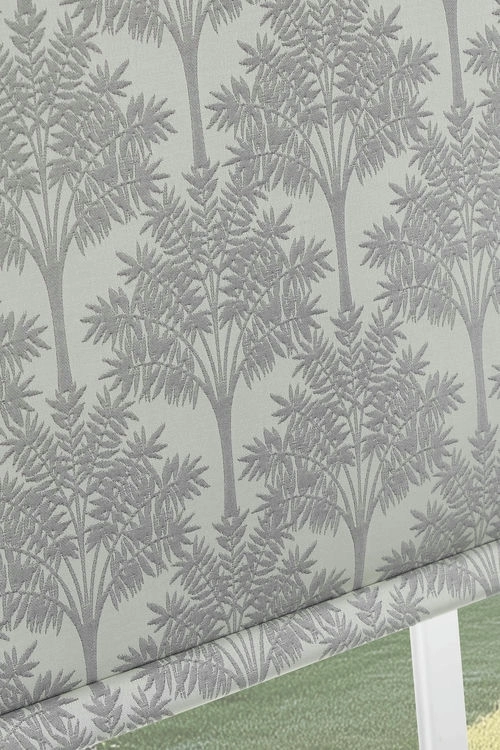 https://onlineblindz.co.uk/hub/blinds/roller-blind/kaitlyn-blackout-slate-roller-blind-5.webp