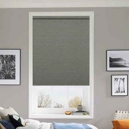 https://onlineblindz.co.uk/hub/blinds/roller-blind/leonie-chalk-roller-blind-1.webp