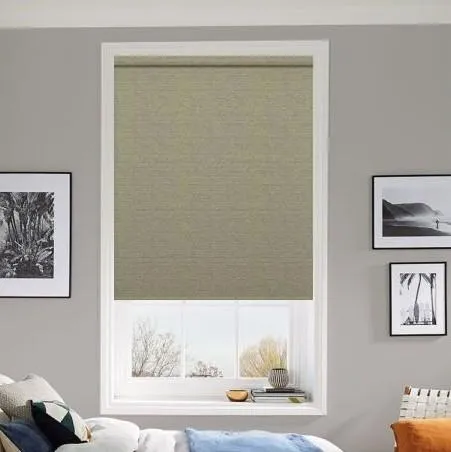 https://onlineblindz.co.uk/hub/blinds/roller-blind/leonie-glow-roller-blind-1.webp