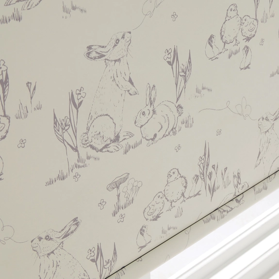 https://onlineblindz.co.uk/hub/blinds/roller-blind/little-friends-blackout-cream-roller-blind-3.webp
