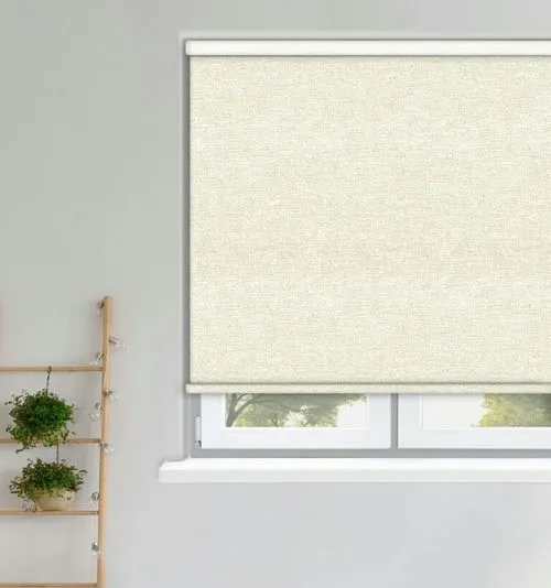 https://onlineblindz.co.uk/hub/blinds/roller-blind/lupine-whistler-white-roller-blind-1.webp