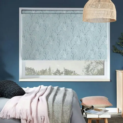 https://onlineblindz.co.uk/hub/blinds/roller-blind/noble-morning-mist-roller-blind-3.webp