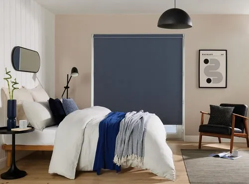 https://onlineblindz.co.uk/hub/blinds/roller-blind/oxford-denim-roller-blind-2.webp