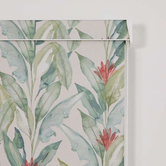 https://onlineblindz.co.uk/hub/blinds/roller-blind/paradise-blackout-palm-green-roller-blind-4.webp