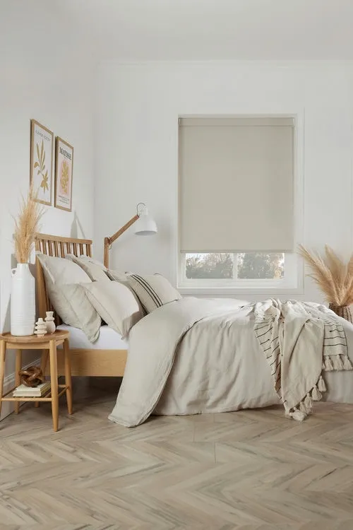https://onlineblindz.co.uk/hub/blinds/roller-blind/ribble-blackout-beige-roller-blind-3.webp