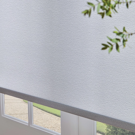 https://onlineblindz.co.uk/hub/blinds/roller-blind/ribble-grey-roller-blind-4.webp