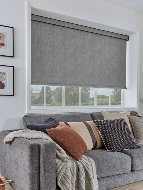 https://onlineblindz.co.uk/hub/blinds/roller-blind/savanna-blackout-zebra-roller-blind-5.webp