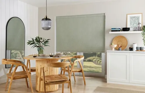https://onlineblindz.co.uk/hub/blinds/roller-blind/savanna-grass-roller-blind-3.webp
