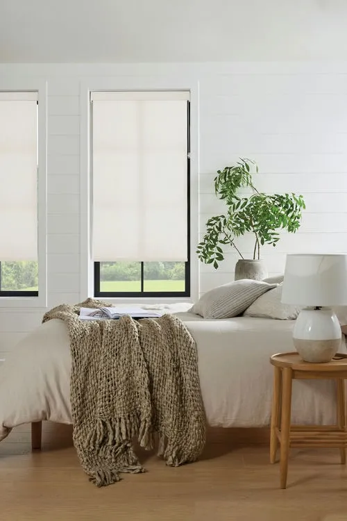 https://onlineblindz.co.uk/hub/blinds/roller-blind/vermont-cotton-roller-blind-4.webp