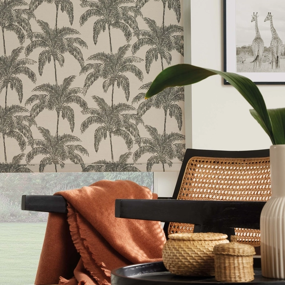 https://onlineblindz.co.uk/hub/blinds/roller-blind/vintage-palm-black-roller-blind-2.webp