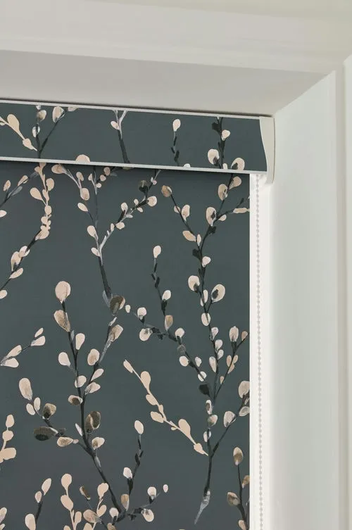 https://onlineblindz.co.uk/hub/blinds/roller-blind/willow-blackout-cool-blue-roller-blind-4.webp