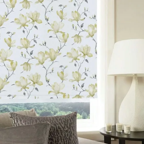 https://onlineblindz.co.uk/hub/blinds/roller-blind/windsor-pipin-roller-blind-3.webp