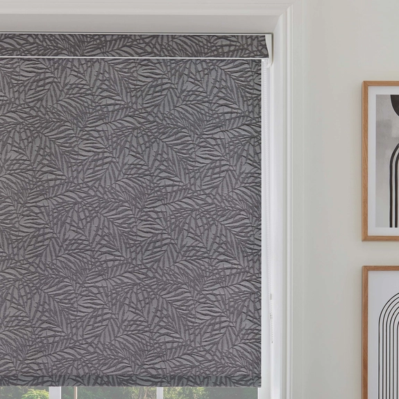 https://onlineblindz.co.uk/hub/blinds/roller-blind/zen-blackout-charcoal-roller-blind-3.webp