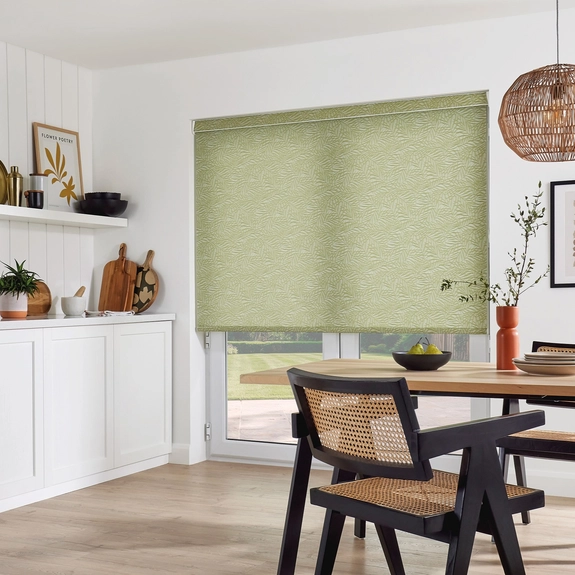 https://onlineblindz.co.uk/hub/blinds/roller-blind/zen-kiwi-roller-blind-2.webp
