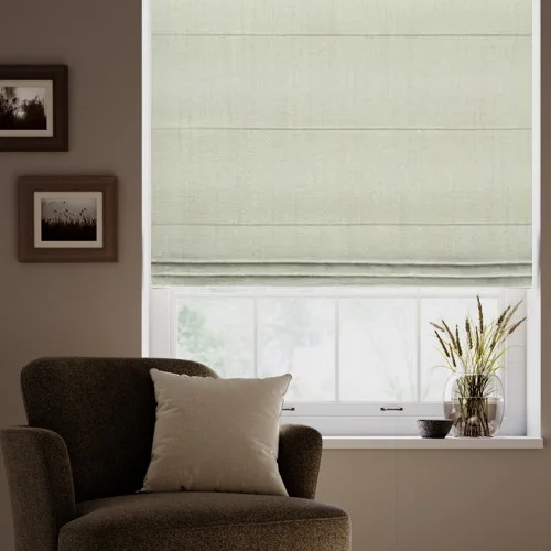 https://onlineblindz.co.uk/hub/blinds/roman-blind/alice-nacre-roman-blind-1.webp