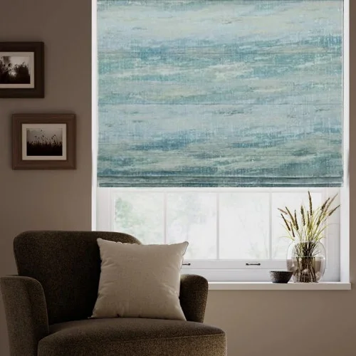 https://onlineblindz.co.uk/hub/blinds/roman-blind/amara-riviera-roman-blind-1.webp