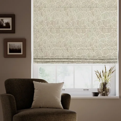 https://onlineblindz.co.uk/hub/blinds/roman-blind/amaryllis-natural-roman-blind-1.webp
