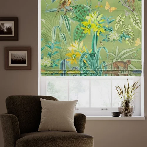 https://onlineblindz.co.uk/hub/blinds/roman-blind/baila-palm-roman-blind-1.webp