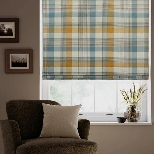 https://onlineblindz.co.uk/hub/blinds/roman-blind/bethnal-cornflower-roman-blind-1.webp