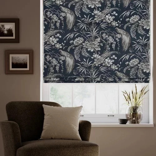 https://onlineblindz.co.uk/hub/blinds/roman-blind/boutonniere-ocean-roman-blind-1.webp