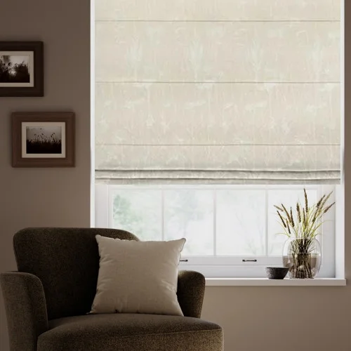 https://onlineblindz.co.uk/hub/blinds/roman-blind/cecily-putty-roman-blind-1.webp