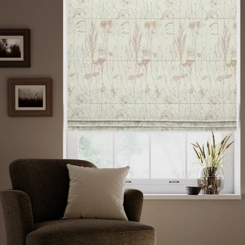 https://onlineblindz.co.uk/hub/blinds/roman-blind/cecily-wildrose-roman-blind-1.webp