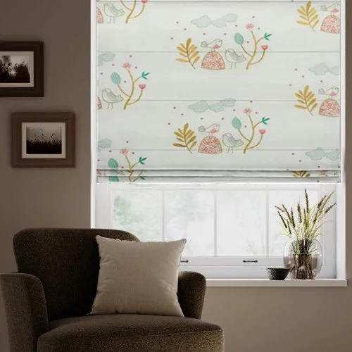 https://onlineblindz.co.uk/hub/blinds/roman-blind/claire-aqua-roman-blind-1.webp