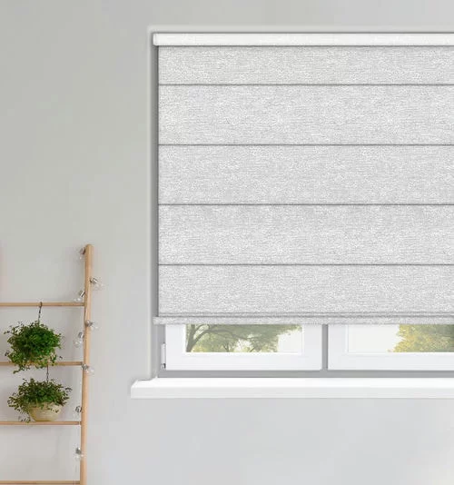 https://onlineblindz.co.uk/hub/blinds/roman-blind/clover-nordic-mist-roman-blind-1.webp