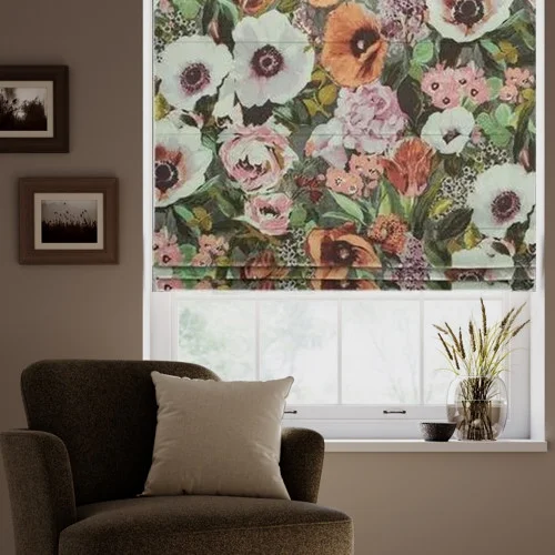 https://onlineblindz.co.uk/hub/blinds/roman-blind/daphne-coral-roman-blind-1.webp