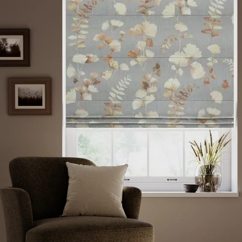 https://onlineblindz.co.uk/hub/blinds/roman-blind/denise-blueberry-roman-blind-1.webp