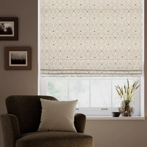 https://onlineblindz.co.uk/hub/blinds/roman-blind/devin-steel-roman-blind-1.webp