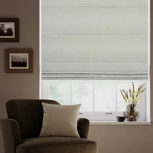 https://onlineblindz.co.uk/hub/blinds/roman-blind/eleni-perle-roman-blind-1.webp