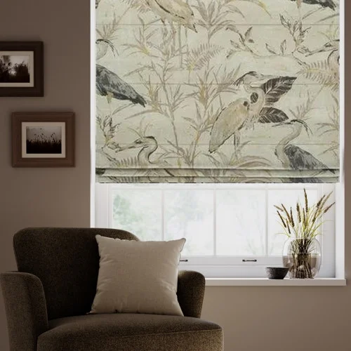 https://onlineblindz.co.uk/hub/blinds/roman-blind/eviana-natural-roman-blind-1.webp