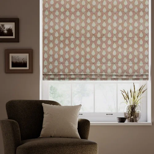 https://onlineblindz.co.uk/hub/blinds/roman-blind/finsbury-wildrose-roman-blind-1.webp